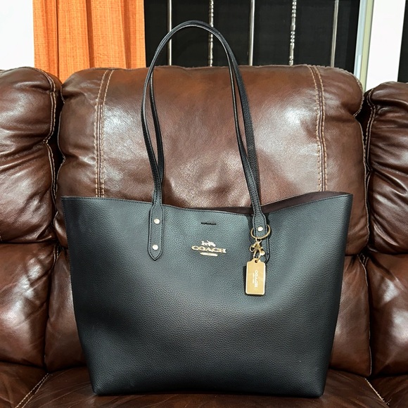 🔥🔥🔥Coach Large Black Leather Town Tote Shoulder Bag - Picture 1 of 15